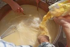 La preparazione del pranzo in piazza